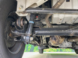 お車を安心してお乗りいただく為には、足回りの定期点検が欠かせません。サービスサポート(有償保証)では無料点検もご提供しており、安心のカーライフをお過ごしいただけるサポート体制が整っています。