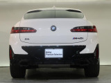 BMWのお車は、走行の安定性とコーナリングの良さを追求し、思い通りにハンドルの操作可能です。試乗車もご用意しておりますので、ぜひ&ldquo;駆け抜ける歓びをご体感ください!