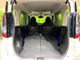 普段のお買い物や通勤、送迎等に十分な荷室スペースを確保しております。セカンドシートを倒すと、大きな荷物の積載も可能です♪