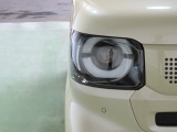 LEDヘッドライトは、点灯の瞬間から光量を発揮し、突然暗くなるトンネルなどでの安定感を高めます。