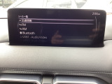 Bluetoothに接続することで、スマートフォンに入っている音楽アプリを車内で楽しめたり、通話が出来ます♪