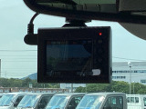 もしもの時に役立つドライブレコーダー付き!!あおり運転防止にも役立ちます!!