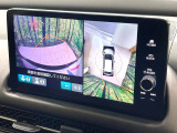 【マルチビューカメラシステム】専用のカメラにより、上から見下ろしたような視点で360度クルマの周囲を確認することができます☆死角部分も確認しやすく、狭い場所での切り返しや駐車もスムーズに行えます。