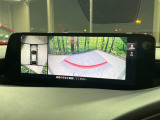 【360&deg;ビューモニター】専用のカメラにより、上から見下ろしたような視点で360度クルマの周囲を確認することができます☆死角部分も確認しやすく、狭い場所での切り返しや駐車もスムーズに行えます。