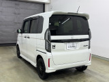 Honda SENSING装着車です。衝突を予測してブレーキをかけたり、前のクルマにちょうどいい距離で走行できる多彩な安心・快適機能を搭載した支援システムがドライバーをサポート。