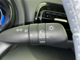 トンネルなど、周囲の明るさの変化でランプ類を自動オン・オフするコンライトです(消し忘れ防止機能付)