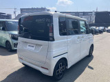 遠方への旅行など、長距離ドライブでも楽しむことができる工夫を多く備えております。本体価格の中には日産中古車の保証である走行距離無制限の『ワイド保証』が含まれております。
