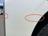 フロントバンパー部のキズの写真です。修理も受け付けておりますのでお気軽にスタッフへご相談ください!