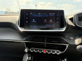 Apple CarPlay/Android Autotに対応したタッチスクリーン/Bluetooth接続/ハンズフリー通話/ミュージックプレイヤー接続