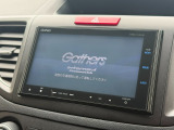 インテリアに馴染む純正ナビがついております。