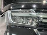 LEDヘッドライトは、点灯の瞬間から最大光量を発揮し、突然暗くなるトンネルなどでの安定感を高めます。