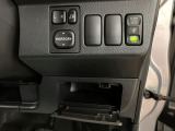 電動格納ドアミラーやプラズマクラスタ-など便利な装備がございます!!