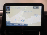 10.5インチディスプレイオーディオ【オーディオ・ビジュアル機能】AM/FMチューナー(ワイドFM対応)、BluetoothR対応(ハンズフリー/オーディオ)、USB入力(動画・音楽再生/給電)
