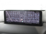 マツダコネクトの10.25インチワイドセンターディスプレイです。『Android Auto』『Apple CarPlay』や独自のコネクテッドサービスに対応したインターフェイスシステムです。