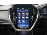 11.6インチの縦型ディスプレイに、ナビゲーション機能をはじめ、エンターテインメント、車両情報、エアコン操作、各種設定などを集約。タブレットのような感覚で、直感的に操作できます。