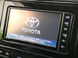 【純正ナビ】人気の純正ナビを装備。オーディオ機能も充実しており、Bluetooth接続すればお持ちのスマホやMP3プレイヤーの音楽を再生可能!毎日の運転がさらに楽しくなります!!