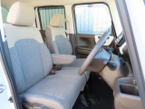 運転席の高さを変更できるので、体格に合わせた位置で運転できます!