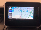 Bluetooth機能も搭載しており運転中も楽しくドライブできます!初めていく場所も迷わず安心して運転できます♪