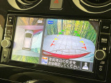 【アラウンドビューモニター】専用のカメラにより、上から見下ろしたような視点で360度クルマの周囲を確認することができます☆死角部分も確認しやすく、狭い場所での切り返しや駐車もスムーズに行えます。