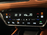 フロント両席にはシートヒーターが付いています!寒い日に便利な装備ですね。