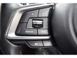 ステアリングオーディオリモコン 運転中でも音量調整やモード変更などハンドルから手を離さなくても操作が可能です。