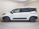 両側パワースライドドア付きだから、狭い駐車スペースなどでの 乗り降りラクラク!小さなお子さまのいるご家庭には嬉しい装備。