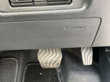 運転席二ーエアバッグです。