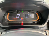 エンジンオイル、オイルエレメント、ワイパーゴム交換。その他バッテリーやベルト類など点検の上、必要な場合には交換してお渡します。
