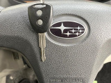 【キーレス】少し離れた場所からでもボタン一つでドアの開錠・施錠ができるのでとっても便利!ドアの鍵穴周りに傷をつけることもありません