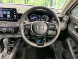 【ステアリングスイッチ】運転中、前方から目線をそらすことなく、オーディオ等の操作が可能な便利機能!安心&快適なドライブを演出してくれます♪