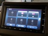 CD、DVD、Bluetooth、AM、FM、AUX、スマートフォン接続ができます。
