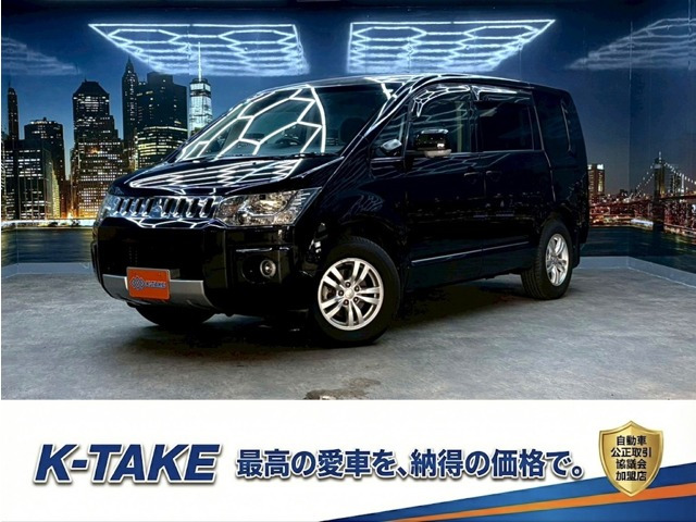 デリカD:5 2.0 G リミテッドパッケージ (禁煙車)(黒半革シート)(8人乗り)(両側パワ
