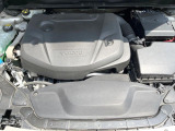当店の認定中古車(VOLVO APPROVED CAR)はメーカー基準の車齢・走行に応じた内外装・機関の176項目もの項目に厳密な点検を実施。すべての基準を満たした自信を持ってお届けする中古車です。