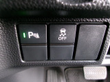 パーキングセンサーや横滑りを防ぐVSA等のスイッチ類は運転席の右側、手の届きやすい位置にあります。