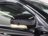 サイドターンランプ付きドアミラー。車両のドレスアップと右左折時の被視認性を兼ね備えたお洒落なミラーです。