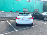 当店はアウディフォルクスワーゲンリテールジャパンの取扱車両でしたら、どちらの店舗のお車でもお取り寄せ可能です。