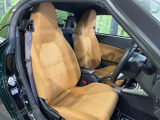 運転席シート廻りは使用感も少なく、良好な状態となっています。丁寧に使われていたことがよくわかりますね。