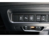 ホンダセンシング搭載!誤発進抑制機能・路外逸脱抑制機能・歩行者事故低減ステアリング・車線維持支援システム・先進車発進お知らせ機能など多彩な先進安全機能でより安全で快適なドライブを支援します。