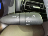 【オートライト】車外の明るさに応じて自動的にライトの点灯・消灯をしてくれます
