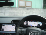 各モデルの情報がインプットされた専用テスターで過去の細かな不具合を確認し、モデルの各部位ごとに専用スペシャルツールを用いて整備します。