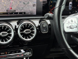 ◆LIBERALAは、輸入車選びの新たなスタイルを提案するインポート・セレクト・ブランドです。オーナー様となる方がクルマから直接感じる感性を第一にした、最良の一台との出会いをコーディネートいたします。