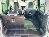 リヤシートを倒せばご覧の通り!沢山の荷物を積むことが出来ます♪