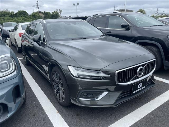 V60 B5 インスクリプション ワンオーナー 禁煙車 純正9インチナビ