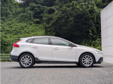 V40クロスカントリー D4 サマム ディーゼル 