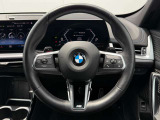 BMW Premium Selection 江戸川は、約20台の展示スペースがあり、常時新車拠店より厳選された認定中古車が続々と入庫しております。