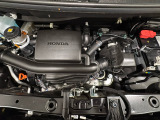 ホンダスタッフがしっかり整備して保証付きにてお渡し致します。エンジンルーム&室内ルームともにクリーニング済みで清潔です。快適なドライブをお楽しみください。