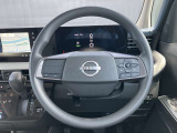 ステアリングスイッチ搭載!ハンドルひとつで手を離さなくても運転中視線をそらさなくても操作が出来て便利です