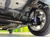 お車を安心してお乗りいただく為には、足回りの定期点検が欠かせません。サービスサポート(有償保証)では無料点検もご提供しており、安心のカーライフをお過ごしいただけるサポート体制が整っています。
