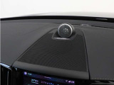 【Bowers&Wilkins】世界のオーディオファン垂涎のプレミアムサウンドシステムを搭載。コンサートホールのベストポジションに相当する音場空間を忠実に再現。乗る人すべてに驚きの音響体験を提供します