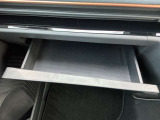 グローブボックスも収納しやすさ◎